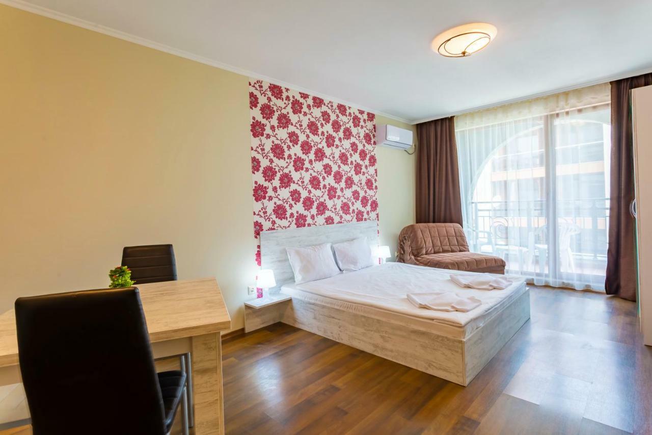 Rose Gardens Apart Hotel 포마리 외부 사진