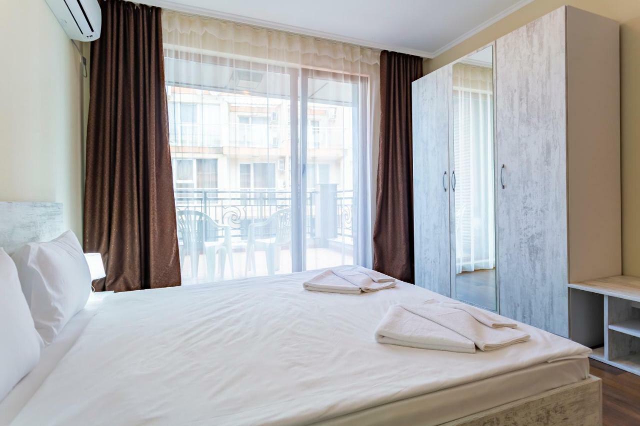 Rose Gardens Apart Hotel 포마리 외부 사진